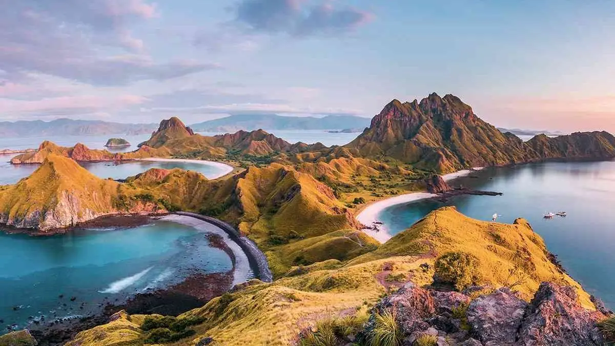Nusa Tenggara Barat - Exotic islands with unique landscapes and culture